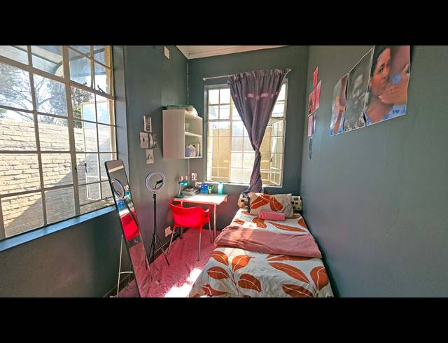 1,234M² BUILDING FOR SALE IN MARTINDALE